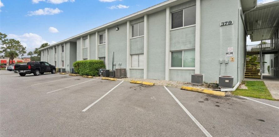 Immobilier commercial à Saint Petersburg, Floride 51.56 m2 № 1912942