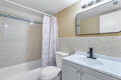 Appartement à louer à Hollywood, Floride: 1 chambre, 60.39 m2 № 2000200 - photo 18