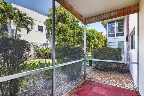 Condo in Stuart, Florida, 2 bedrooms  № 2183096 - photo 25