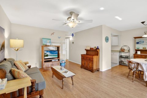 Condo in Stuart, Florida, 2 bedrooms  № 2183096 - photo 4
