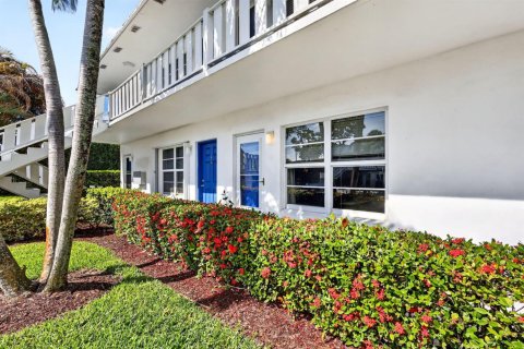 Condo in Stuart, Florida, 2 bedrooms  № 2183096 - photo 2