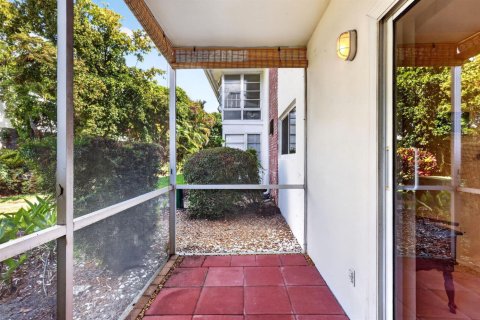 Condo in Stuart, Florida, 2 bedrooms  № 2183096 - photo 27