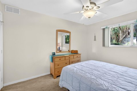 Condo in Stuart, Florida, 2 bedrooms  № 2183096 - photo 17