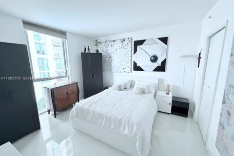 Condominio en venta en Miami, Florida, 2 dormitorios, 125.42 m2 № 2007669 - foto 8