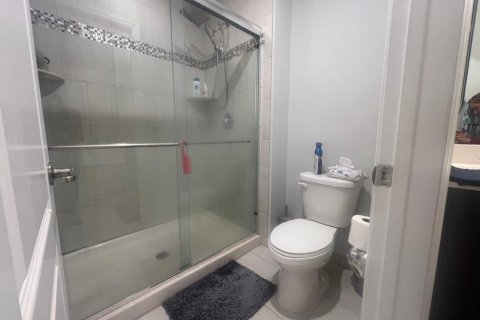 Купить таунхаус в Лейк-Уорт, Флорида 4 комнаты, 150.69м2, № 2084093 - фото 27