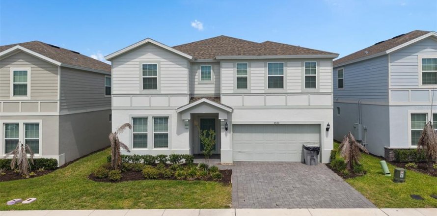 House in Davenport, Florida 10 bedrooms, 408.68 sq.m. № 2230010