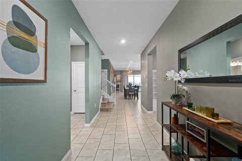 House in Davenport, Florida 10 bedrooms, 408.68 sq.m. № 2230010 - photo 5