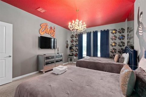 House in Davenport, Florida 10 bedrooms, 408.68 sq.m. № 2230010 - photo 7