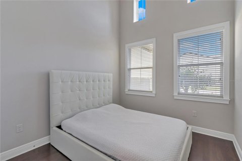 House in Winter Garden, Florida 4 bedrooms, 224.64 sq.m. № 2132102 - photo 15