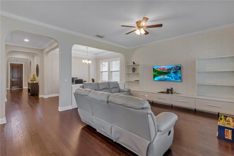 House in Winter Garden, Florida 4 bedrooms, 224.64 sq.m. № 2132102 - photo 6
