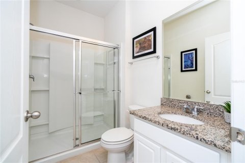 House in Davenport, Florida 6 bedrooms, 303.23 sq.m. № 2233246 - photo 22