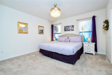 House in Davenport, Florida 6 bedrooms, 303.23 sq.m. № 2233246 - photo 29