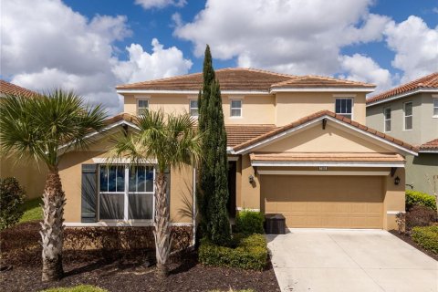House in Davenport, Florida 6 bedrooms, 303.23 sq.m. № 2233246