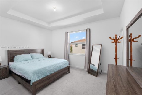 Townhouse in Miami, Florida 3 bedrooms, 137.77 sq.m. № 2018352 - photo 26