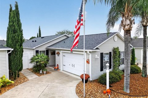 Villa ou maison à The Villages, Floride 2 chambres, 105.72 m2 № 2408801