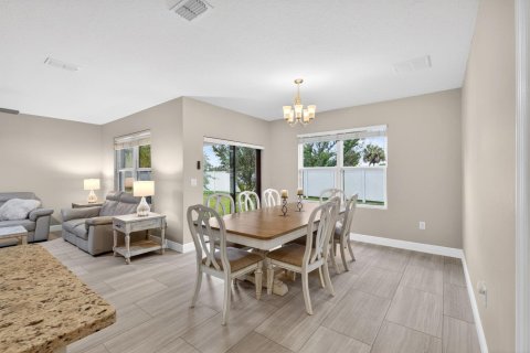 Casa en venta en Port St. Lucie, Florida, 3 dormitorios, 157 m2 № 2084475 - foto 11