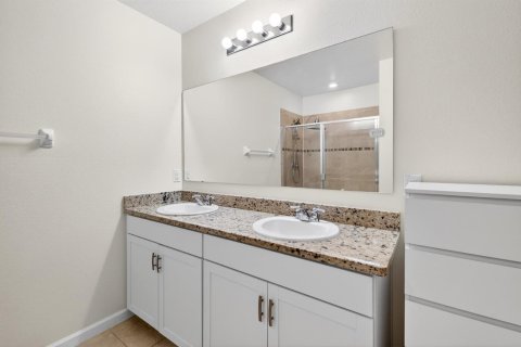 Casa en venta en Port St. Lucie, Florida, 3 dormitorios, 157 m2 № 2084475 - foto 16