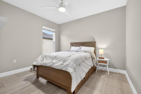 Casa en venta en Port St. Lucie, Florida, 3 dormitorios, 157 m2 № 2084475 - foto 21