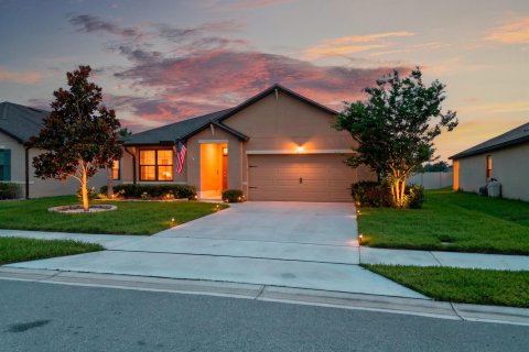 Casa en Port St. Lucie, Florida 3 dormitorios, 157 m2 № 2084475