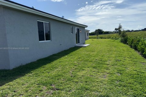 Casa en venta en Homestead, Florida, 5 dormitorios, 239.97 m2 № 1965633 - foto 25