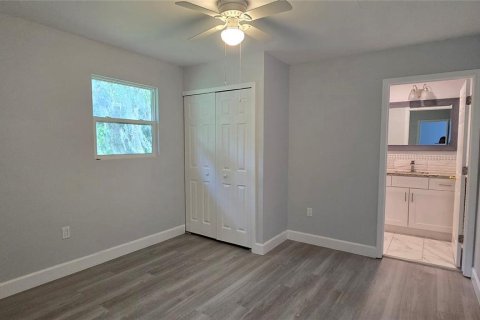 Casa en venta en Edgewater, Florida, 4 dormitorios, 199.37 m2 № 2384123 - foto 15