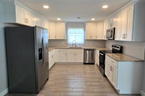 Casa en venta en Edgewater, Florida, 4 dormitorios, 199.37 m2 № 2384123 - foto 7