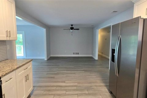 Casa en venta en Edgewater, Florida, 4 dormitorios, 199.37 m2 № 2384123 - foto 11