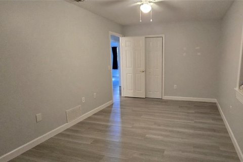 Casa en venta en Edgewater, Florida, 4 dormitorios, 199.37 m2 № 2384123 - foto 21