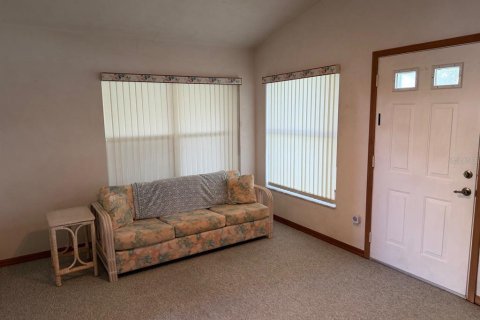 Villa ou maison à vendre à Edgewater, Floride: 3 chambres, 152.36 m2 № 2402851 - photo 9