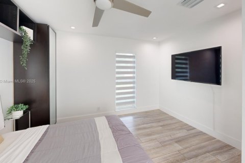 Villa ou maison à louer à Plantation, Floride: 4 chambres, 273.69 m2 № 1946487 - photo 25
