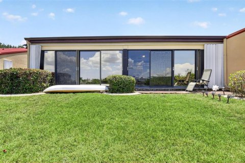 House in Punta Gorda, Florida 3 bedrooms, 239.87 sq.m. № 2238816 - photo 29