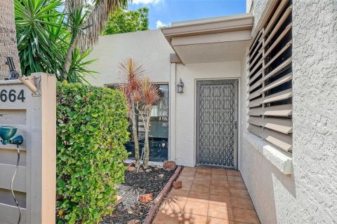 Condo in Bradenton, Florida, 2 bedrooms  № 2221436 - photo 3