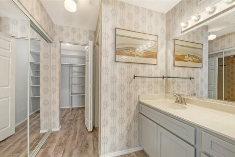 Condo in Bradenton, Florida, 2 bedrooms  № 2221436 - photo 19