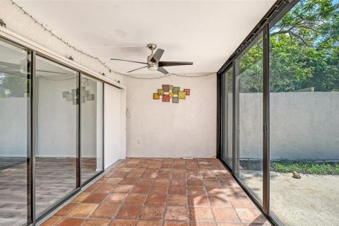 Condo in Bradenton, Florida, 2 bedrooms  № 2221436 - photo 28