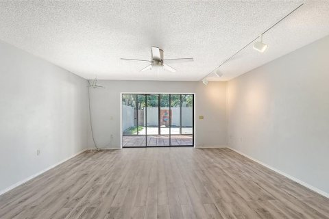 Condo in Bradenton, Florida, 2 bedrooms  № 2221436 - photo 7