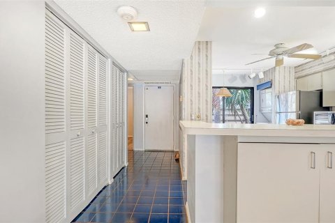 Condo in Bradenton, Florida, 2 bedrooms  № 2221436 - photo 5
