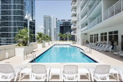 Condominio en venta en Miami, Florida, 3 dormitorios, 114.46 m2 № 2152724 - foto 16