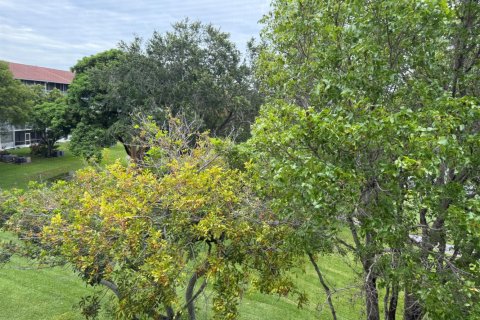 Condominio en Pembroke Pines, Florida, 1 dormitorio № 2185283