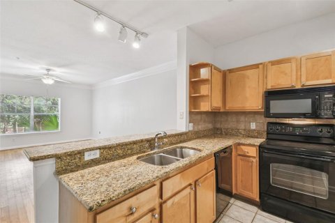 Copropriété à vendre à Tampa, Floride: 1 chambre, 80.55 m2 № 1717308 - photo 7