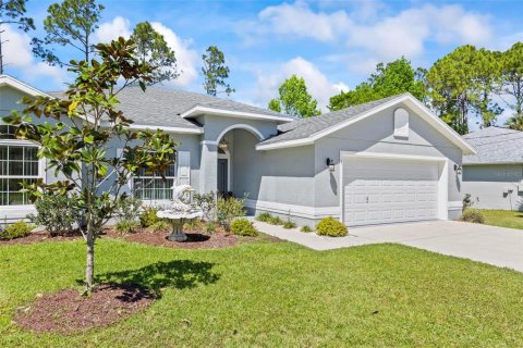 House in Palm Coast, Florida 3 bedrooms, 170.29 sq.m. № 1778348 - photo 6
