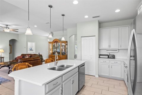 House in Palm Coast, Florida 3 bedrooms, 170.29 sq.m. № 1778348 - photo 23