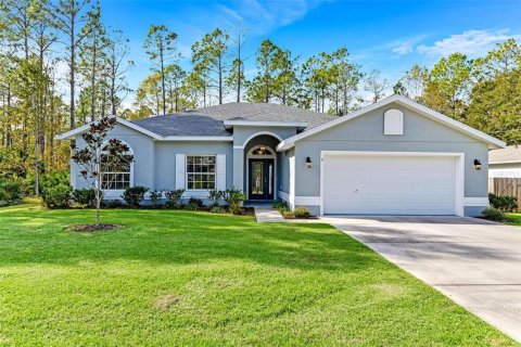 House in Palm Coast, Florida 3 bedrooms, 170.29 sq.m. № 1778348 - photo 1
