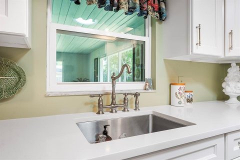 House in Edgewater, Florida 3 bedrooms, 119.84 sq.m. № 1614886 - photo 21