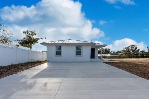 Villa ou maison à Stuart, Floride 3 chambres, 108.42 m2 № 2168860