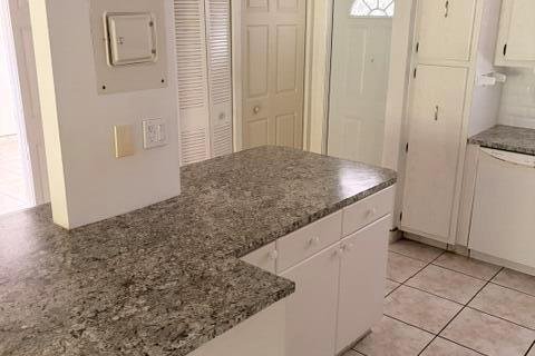 Condo in Margate, Florida, 2 bedrooms № 2083805 - photo 10