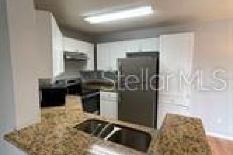 Condominio en alquiler en Lake Mary, Florida, 3 dormitorios, 102.19 m2 № 2116404 - foto 10