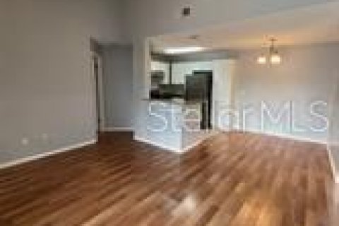 Condominio en alquiler en Lake Mary, Florida, 3 dormitorios, 102.19 m2 № 2116404 - foto 11