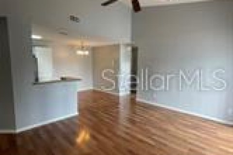 Condominio en alquiler en Lake Mary, Florida, 3 dormitorios, 102.19 m2 № 2116404 - foto 4