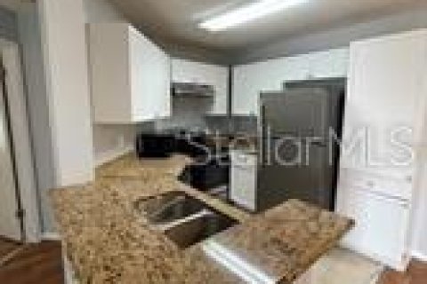 Condominio en alquiler en Lake Mary, Florida, 3 dormitorios, 102.19 m2 № 2116404 - foto 7