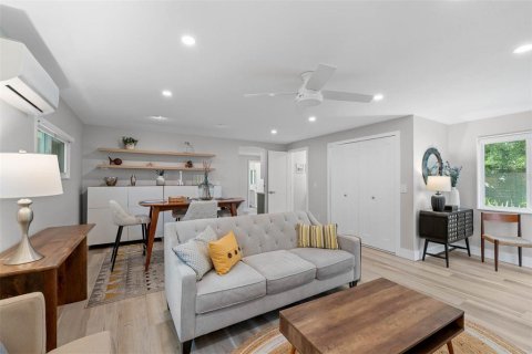 Villa ou maison à louer à Orlando, Floride: 2 chambres, 74.32 m2 № 2434869 - photo 6